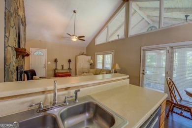 Lakeview 3-bedroom & 2-bathroom home with private access to the on Turtle Cove Golf Course in Georgia - for sale on GolfHomes.com, golf home, golf lot