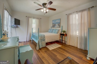 Lakeview 3-bedroom & 2-bathroom home with private access to the on Turtle Cove Golf Course in Georgia - for sale on GolfHomes.com, golf home, golf lot