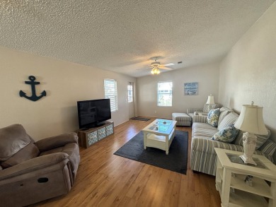 ***55+ MH Community, Leased land *** Welcome home to this well on Big Cypress Golf and Country Club in Florida - for sale on GolfHomes.com, golf home, golf lot