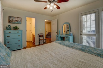 Lakeview 3-bedroom & 2-bathroom home with private access to the on Turtle Cove Golf Course in Georgia - for sale on GolfHomes.com, golf home, golf lot