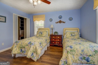 Lakeview 3-bedroom & 2-bathroom home with private access to the on Turtle Cove Golf Course in Georgia - for sale on GolfHomes.com, golf home, golf lot
