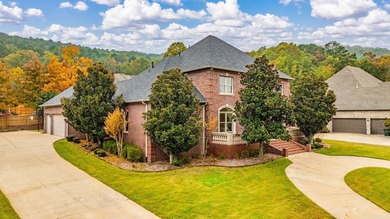 Beautifully renovated 5 Bed 3.5 Bath in Maisons of Chenal with on Chenal Country Club - Bear Den Mountain in Arkansas - for sale on GolfHomes.com, golf home, golf lot