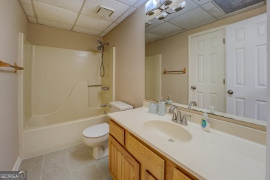 Lakeview 3-bedroom & 2-bathroom home with private access to the on Turtle Cove Golf Course in Georgia - for sale on GolfHomes.com, golf home, golf lot