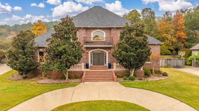 Beautifully renovated 5 Bed 3.5 Bath in Maisons of Chenal with on Chenal Country Club - Bear Den Mountain in Arkansas - for sale on GolfHomes.com, golf home, golf lot