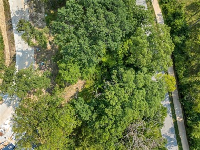 Come build your dream home on this beautiful lot in The Missouri on Missouri Bluffs Golf Club in Missouri - for sale on GolfHomes.com, golf home, golf lot