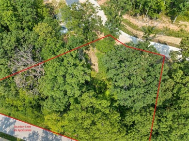 Come build your dream home on this beautiful lot in The Missouri on Missouri Bluffs Golf Club in Missouri - for sale on GolfHomes.com, golf home, golf lot