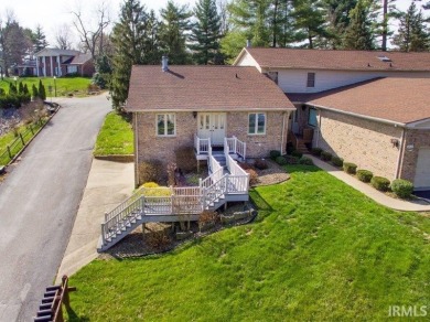 Welcome to this inviting corner condo in the sought-after Oak on Oak Meadow Golf Club in Indiana - for sale on GolfHomes.com, golf home, golf lot