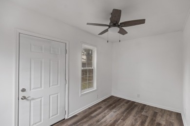 Welcome home to this charming one-level, 2-bedroom, 2-bath on Valleybrook Golf and Country Club in Tennessee - for sale on GolfHomes.com, golf home, golf lot