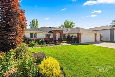 Magnificent home in premier subdivision. Sitting on Lakeview on Lakeview Golf Club in Idaho - for sale on GolfHomes.com, golf home, golf lot