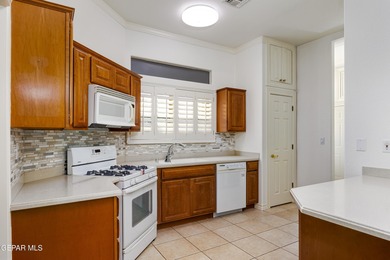 Custom home on 2 - lots along the 2nd fairway on Horizon Golf on Emerald Springs Golf Course in Texas - for sale on GolfHomes.com, golf home, golf lot