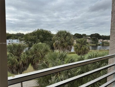 Great 3 bedrooms /2 bath, with 1124 sqft, great layout. Ceramic on Pine Island Ridge Country Club in Florida - for sale on GolfHomes.com, golf home, golf lot