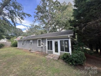 Opportunity Knocks in Prime Asheville Location Take advantage of on Asheville Municipal Golf Course in North Carolina - for sale on GolfHomes.com, golf home, golf lot