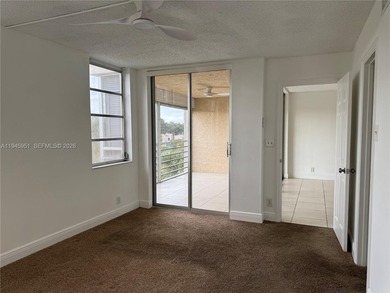 Great 3 bedrooms /2 bath, with 1124 sqft, great layout. Ceramic on Pine Island Ridge Country Club in Florida - for sale on GolfHomes.com, golf home, golf lot