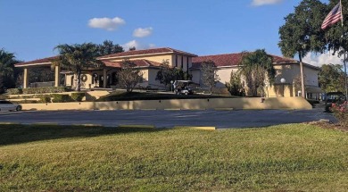 MOTIVATED SELLER** 2020 ROOF **GOLF CART INCLUDED**   Step into on Schalamar Creek Golf and Country Club in Florida - for sale on GolfHomes.com, golf home, golf lot