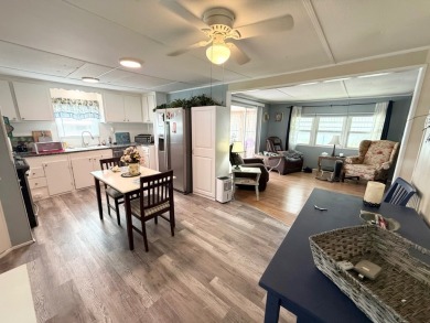 THIS HOME IS A STEAL!! FURNISHED AS-IS AND WONT LAST LONG!!! on Lone Palm Golf Club in Florida - for sale on GolfHomes.com, golf home, golf lot