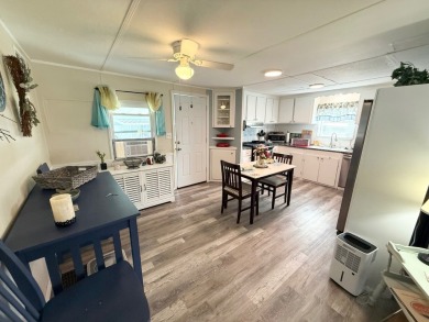 THIS HOME IS A STEAL!! FURNISHED AS-IS AND WONT LAST LONG!!! on Lone Palm Golf Club in Florida - for sale on GolfHomes.com, golf home, golf lot