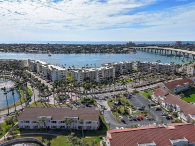This light and bright 2nd floor condo in Bahia Vista has on Isla Del Sol Yacht and Country Club in Florida - for sale on GolfHomes.com, golf home, golf lot