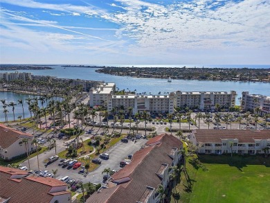 This light and bright 2nd floor condo in Bahia Vista has on Isla Del Sol Yacht and Country Club in Florida - for sale on GolfHomes.com, golf home, golf lot