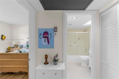 BEAUTIFUL 2 BEDROOMS 2 BATHROOMS LARGE UNIT OVERLOOKING A G0LG on Flamingo Lakes Country Club in Florida - for sale on GolfHomes.com, golf home, golf lot