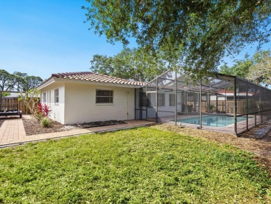 Motivated Sellers! Welcome home to this Spanish on Gulf Gate Golf Club in Florida - for sale on GolfHomes.com, golf home, golf lot