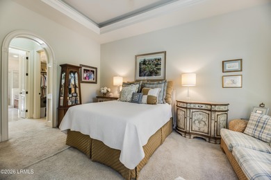 ONE-LEVEL LIVING! The combination of single-floor living with a on Belfair Golf Club in South Carolina - for sale on GolfHomes.com, golf home, golf lot