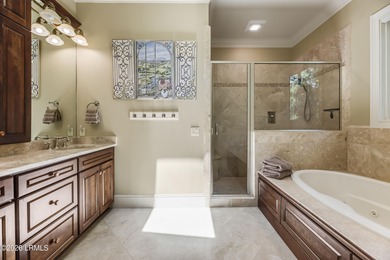 ONE-LEVEL LIVING! The combination of single-floor living with a on Belfair Golf Club in South Carolina - for sale on GolfHomes.com, golf home, golf lot