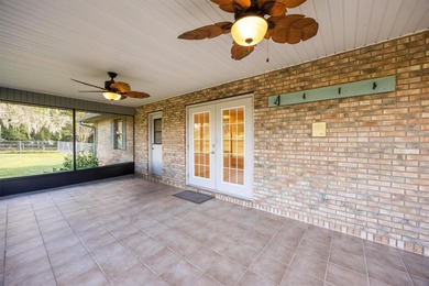 One or more photo(s) has been virtually staged. Welcome to this on Keystone Heights Golf and Country Club in Florida - for sale on GolfHomes.com, golf home, golf lot