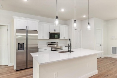 Up to $5,000 in incentives available for buyers using the on Citrus Springs Country Club in Florida - for sale on GolfHomes.com, golf home, golf lot