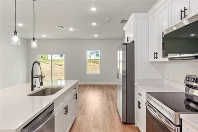 Up to $5,000 in incentives available for buyers using the on Citrus Springs Country Club in Florida - for sale on GolfHomes.com, golf home, golf lot