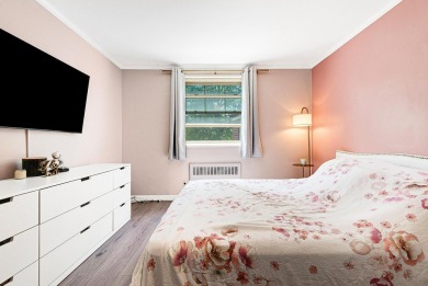 Discover this stunning, sun-filled upper one bedroom corner unit on Douglaston Park Golf Course in New York - for sale on GolfHomes.com, golf home, golf lot