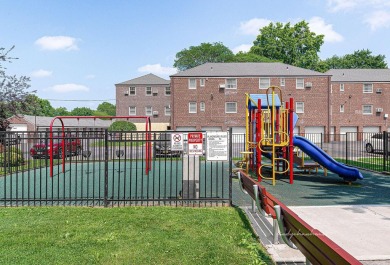 Discover this stunning, sun-filled upper one bedroom corner unit on Douglaston Park Golf Course in New York - for sale on GolfHomes.com, golf home, golf lot