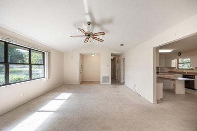 One or more photo(s) has been virtually staged. Welcome to this on Keystone Heights Golf and Country Club in Florida - for sale on GolfHomes.com, golf home, golf lot