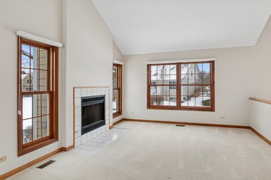 COME LIVE THE GOOD LIFE in this gorgeous Stonebridge on Stonebridge Country Club in Illinois - for sale on GolfHomes.com, golf home, golf lot