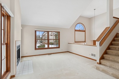 COME LIVE THE GOOD LIFE in this gorgeous Stonebridge on Stonebridge Country Club in Illinois - for sale on GolfHomes.com, golf home, golf lot