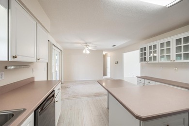 One or more photo(s) has been virtually staged. Welcome to this on Keystone Heights Golf and Country Club in Florida - for sale on GolfHomes.com, golf home, golf lot