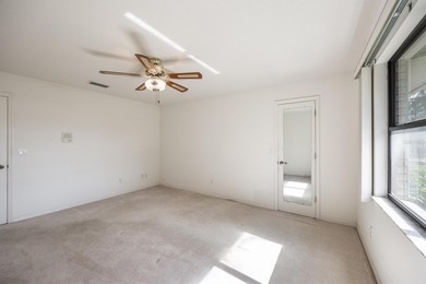 One or more photo(s) has been virtually staged. Welcome to this on Keystone Heights Golf and Country Club in Florida - for sale on GolfHomes.com, golf home, golf lot