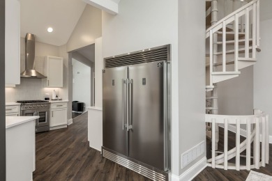 Elegant Living in a Private Golf Course Community    Nestled in on Ruffled Feathers Golf Club in Illinois - for sale on GolfHomes.com, golf home, golf lot
