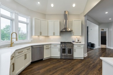 Elegant Living in a Private Golf Course Community    Nestled in on Ruffled Feathers Golf Club in Illinois - for sale on GolfHomes.com, golf home, golf lot