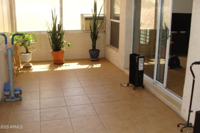 Beautiful 2-bedroom, 2-bathroom Barcelona in the exclusive gated on Oakwood Golf Club  in Arizona - for sale on GolfHomes.com, golf home, golf lot