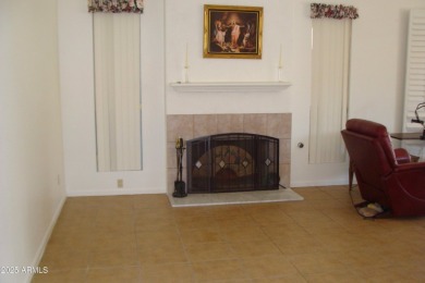 Beautiful 2-bedroom, 2-bathroom Barcelona in the exclusive gated on Oakwood Golf Club  in Arizona - for sale on GolfHomes.com, golf home, golf lot
