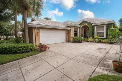 This fully remodeled 3-bedroom, 2-bathroom home in the highly on Bear Lakes Country Club in Florida - for sale on GolfHomes.com, golf home, golf lot