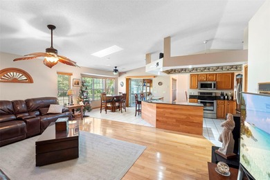 Come see this wonderful 3 bedroom 2 bath split plan home. This on Deltona Golf Club in Florida - for sale on GolfHomes.com, golf home, golf lot