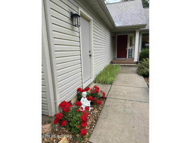 Beautiful 3 bedroom, 2 bath home in the sought-after Fairfield on Druid Hills Golf Club in Tennessee - for sale on GolfHomes.com, golf home, golf lot