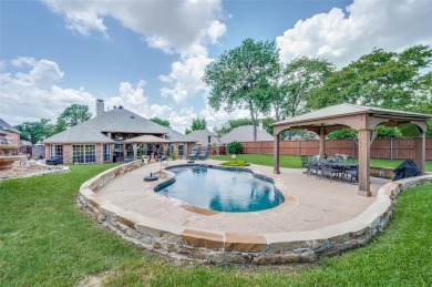 Living is easy in this wonderful one-story home in desirable on Oakmont Country Club in Texas - for sale on GolfHomes.com, golf home, golf lot