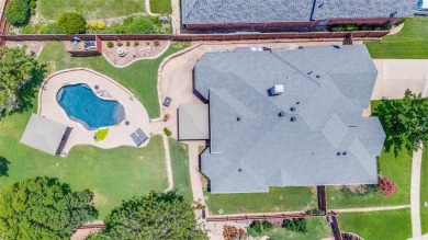Living is easy in this wonderful one-story home in desirable on Oakmont Country Club in Texas - for sale on GolfHomes.com, golf home, golf lot