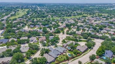 Living is easy in this wonderful one-story home in desirable on Oakmont Country Club in Texas - for sale on GolfHomes.com, golf home, golf lot