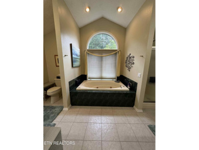 Beautiful 3 bedroom, 2 bath home in the sought-after Fairfield on Druid Hills Golf Club in Tennessee - for sale on GolfHomes.com, golf home, golf lot