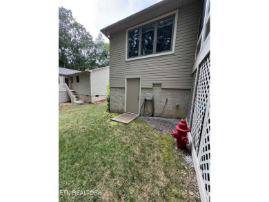 Beautiful 3 bedroom, 2 bath home in the sought-after Fairfield on Druid Hills Golf Club in Tennessee - for sale on GolfHomes.com, golf home, golf lot
