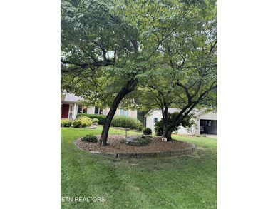 Beautiful 3 bedroom, 2 bath home in the sought-after Fairfield on Druid Hills Golf Club in Tennessee - for sale on GolfHomes.com, golf home, golf lot