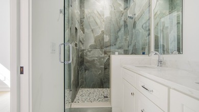 PRICE REDUCED, BUILDER CLOSEOUT! Gorgeous 4 bed/3.5 bath new on  in Florida - for sale on GolfHomes.com, golf home, golf lot